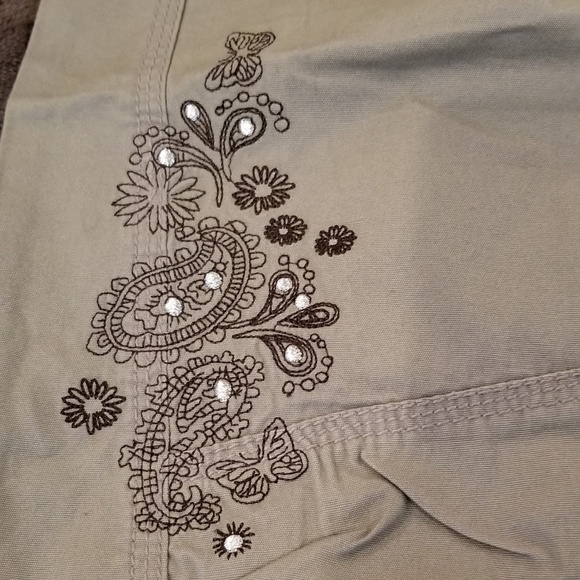 3/$25 Ani Sanzuri adjustable waist elastic at hem - Picture 4 of 6